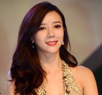 最新女明星被爆料的消息,最新女明星爆料引发热议